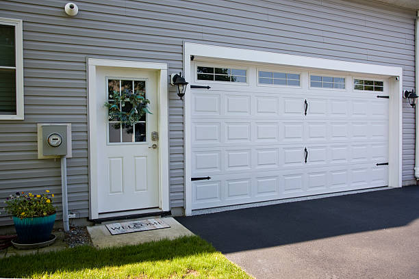 24/7 Emergency Garage Door Panel Replacement experts in Industry, PA